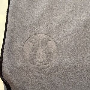 lululemon yoga mat towel, grey